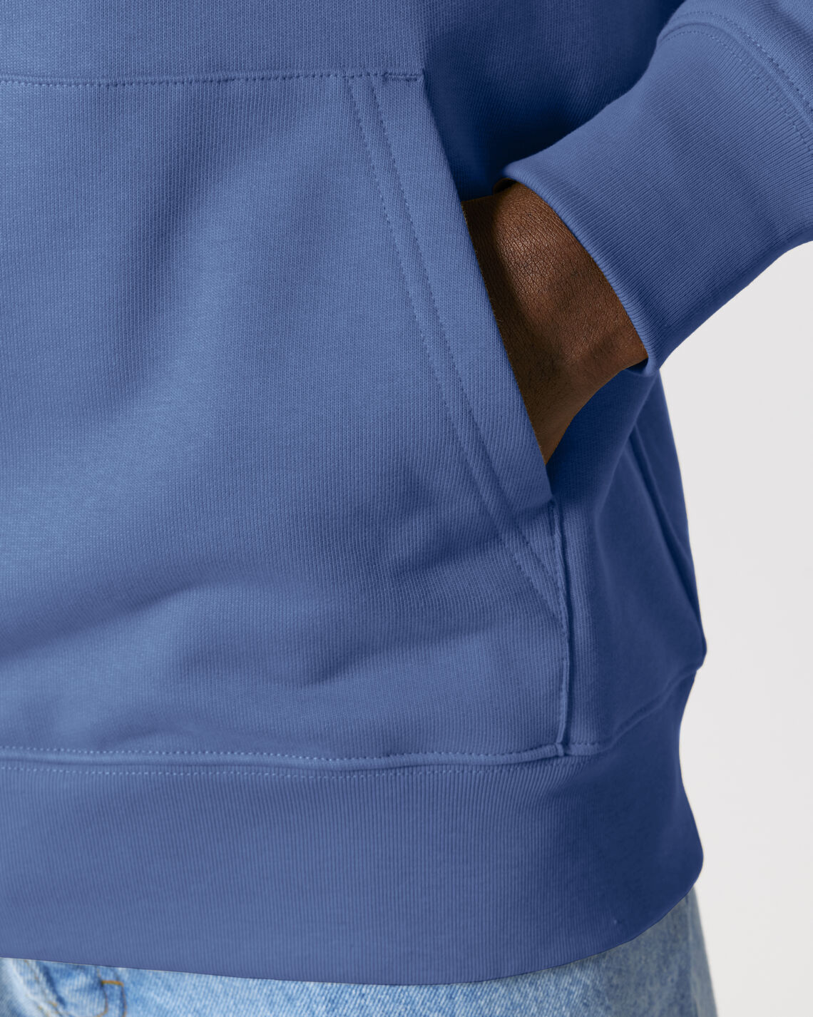 Cruiser 2.0 Bright Blue Studio Front Detail 0