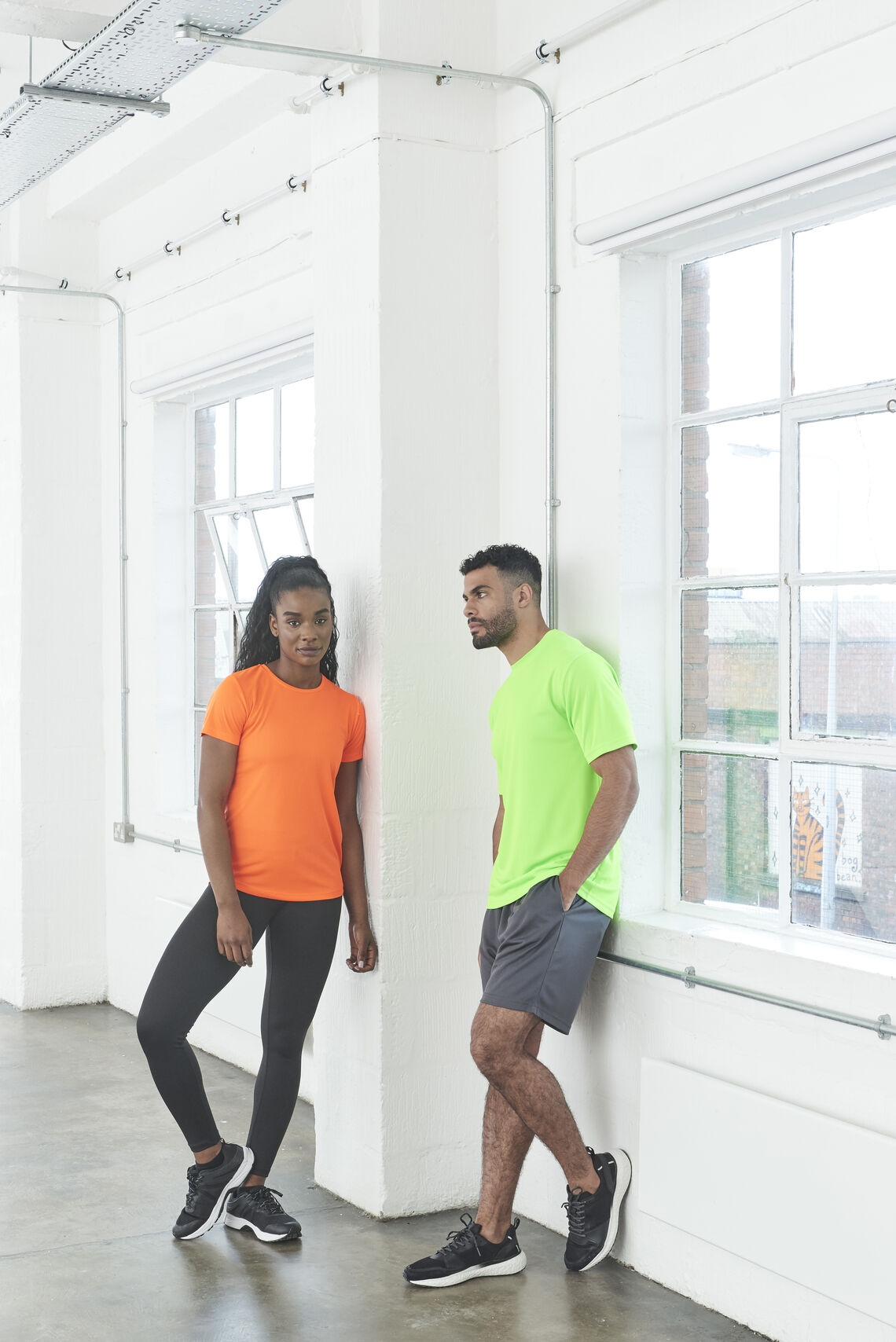 JC001 ElectricGreen JC005 ElectricOrange 037