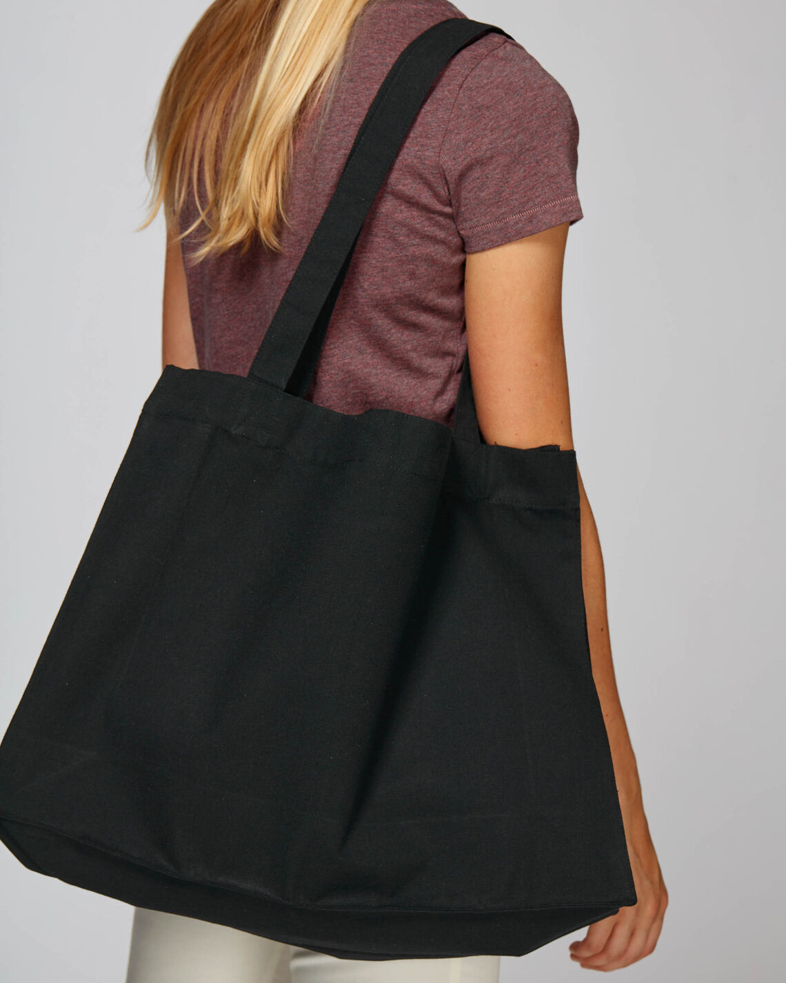 Shopping Bag Black Studio Back Main 5