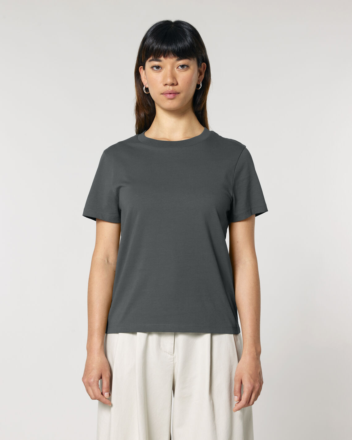 Stella Muser Anthracite Studio Front Main 6